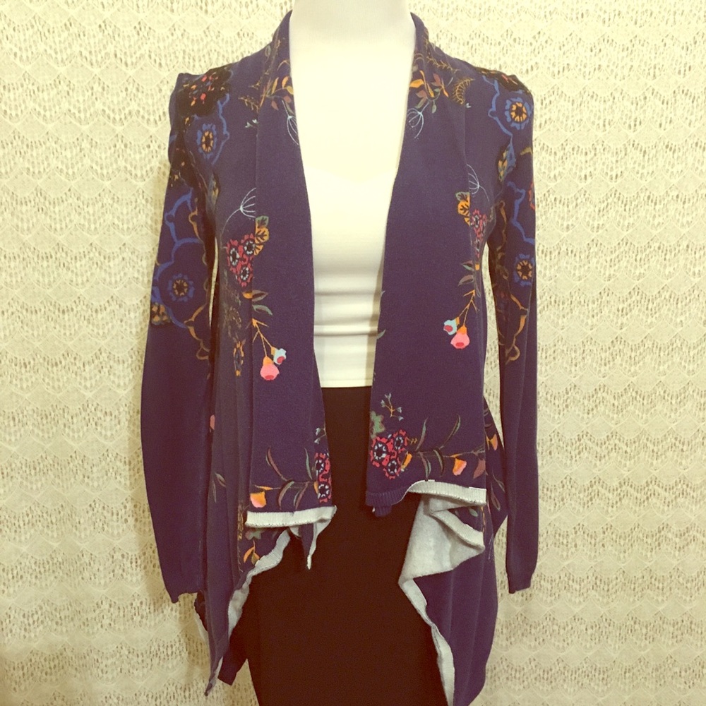 Anthropologie drapey floral print sweater